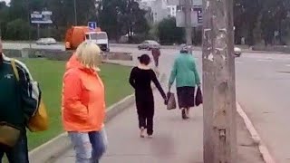 ШОК!!! Пьяная девка!!! В ХЛАМ!!!