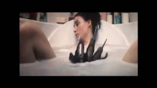 bathtub scene - Nightmare on Elm Street 2010