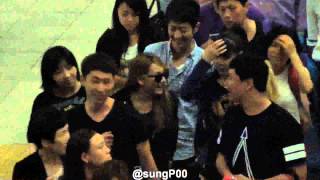 130727 서울역 도착 투애니원 (2NE1)
