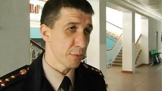 Рятувальники разом з акторами театру навчають дітей правилам безпеки