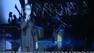 Phương Mỹ Chi - Liên khúc Sa mưa giông - Nhớ mẹ lý mồ côi - Giọng hát Việt nhí 2013 Liveshow 5