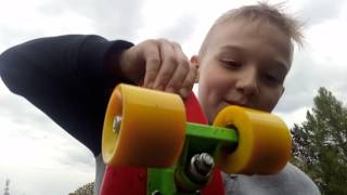 Самый простой урок катания на skateboard и penny board.