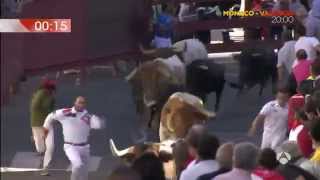 Primer encierro explosivo de las fiestas de 'Sanse' con los toros de Juan Albarrán