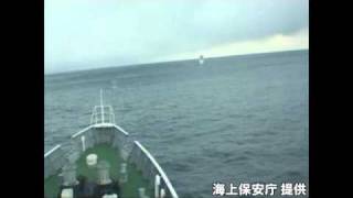 巡視船に押し寄せる大津波