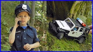Играем с Даником в Полицию и Бандитов с машинками Bruder и Lego City