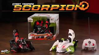Автомодель - трансформер на р/у Street Troopers Scorpion белый MAISTO TECH (81182 white)