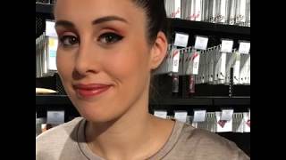 Tuto Maquillage : Quel maquillage porter pour les fêtes avec You Are Cosmetics ?
