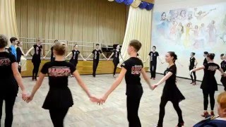 ПРИВЕТСТВИЕ. ПОЛЬКА С БУБНАМИ на открытом занятии в Народном ансамбле танца РАДОСТЬ, г. Дн-вск