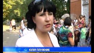 У Полтаві відкрили центр для переселенців, де роль волонтерів виконують самі біженці