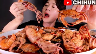 HUGE SEAFOOD BOIL EATING SOUNDS MUKBANG SHOW 동태 알탕에 오징어 낙지 쭈꾸미 꽃게 새우 전복을 듬뿍넣어 만든 해물찜 리얼사운드 먹방