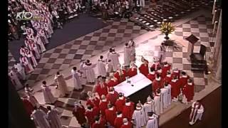 Ordinations sacerdotales à Notre-Dame de Paris