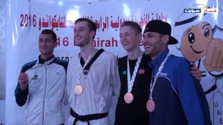 البطل الأردني أنس العداربة بالميدالية الفضية في بطولة الفجيرة للتايكواندو