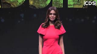 HOT Esha Gupta Goes Pantyless In Her New Photoshoot 2017