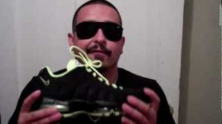 nike air max 95 black and volt / neon