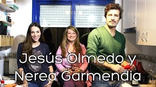 Jesús Olmedo y Nerea Garmendia cocinan Pollo con mango y cuscús. Celebrity in the kitchen