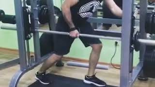 ТЯГА ОДНОЙ РУКОЙ В МАШИНЕ СМИТА
