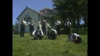 Macedonian Folk Group "MEGDAN" Kocani - Panagir Mi Se Sobera (7)