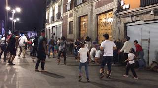 멕시코(México) 여행_밤이 아름다운 소깔로 광장(Zócalo Plaza de la Constitucion), 현지인들의 신나는 전통 춤!
