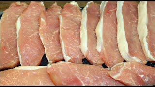 Если честно, еще нигде не видела такого способа! Лучше мяса по-французски в 100 раз! Мясо на "ура"!