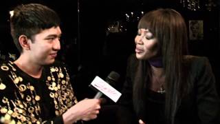 Blogger Bryan Boy interviews Top Naomi Campbell