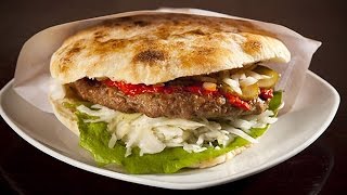 СЕРБИЯ: Сербская Еда - Плескавица за 2 Евро в Белграде... BELGRADE SERBIA