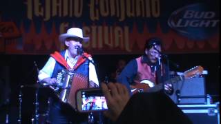 Los Dos Gilbertos @ Tejano Conjunto Festival 2015 #2
