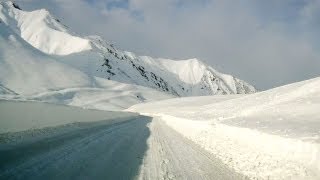 Крестовый перевал  в Грузии зимой (Georgia - Cross pass in winter)