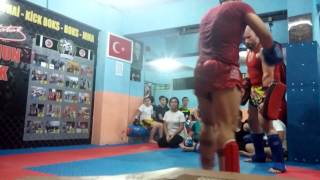 KICK BOKS .MUAYTHAI  BOKS .THAI BOKS.