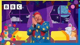 What time is it? | Tumble Tap Game | Mr Tumble and Friends