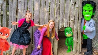 Assistant has a Spooky PJ Masks Hunt with Crystal and Corn maze