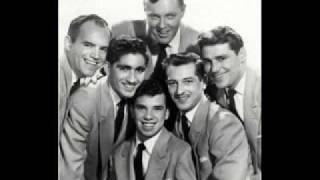 Bill Haley & His Comets - Ooh! Look A There, Ain't She Pretty