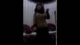 رقص شرقي بنت جامده