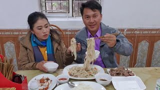 Noj tau ib pluas mov kim tshaj plaws hauv nyab laj