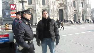 Milan Police Officers Are Very Friendly & Helpful | Piazza del Duomo | Milan, Italy
