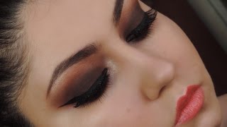 Maquillaje ahumado marrón con delineado negro// brown smokey eyes