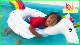 Ryan have a fun pool day with Emma and Kate!!!!