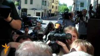 Герман Греф дает показания в Хамовническом суде