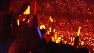 神级现场都是逼出来的！观众全程蹦迪呐喊，网友：他那假唱犯法