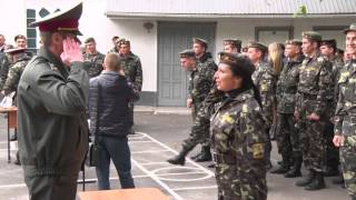Вручення погонів молодшого лейтенанта випускникам кафедри військової підготовки