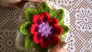 Вязание крючком. Мотив с объемным цветком и листочками.