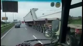 Siêu xe dài 174 bánh trên phố ở Hà Nội