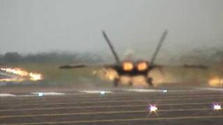 F22 TAKE OFF