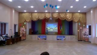 "Белые панамки" исполняет песню Алла Мордванюк