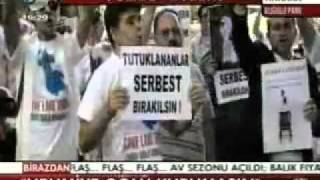 Turkiyede İran sefirliyi onunde Urmu golunun qurudulmasina etiraz eden Azerbaycan Turkleri
