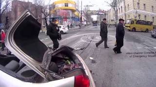 Донецк. Танк переехал легковую машину. ДТП. 14.03.2015