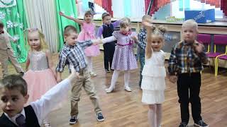 Утренник в детском саду. Праздник 8 Марта. Вальс для Любимых Мам [Студия Отражение - VideoReflex]