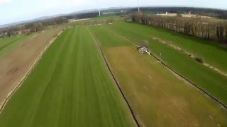 Flug mit der Gee Bee R3, Kamera auf dem Radschuh