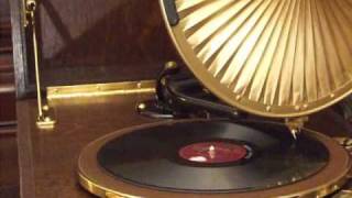 1925 HMV Model 460 "Lumiere" Gramophone playing "Just a Blue Eyed Blonde"