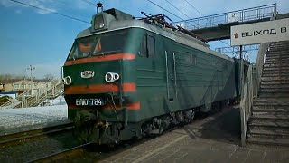 2 ВЛ10К с грузовым поездом