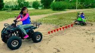 Story about Den STUCK IN THE SAND